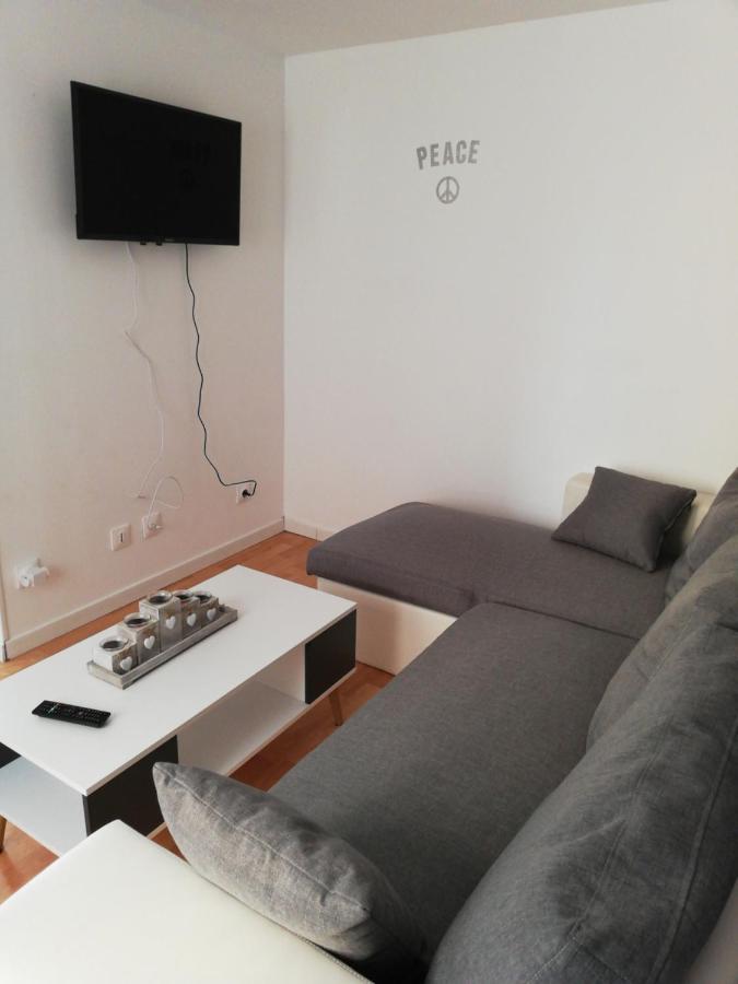 La Fere Du Siecle Apartment Екстериор снимка